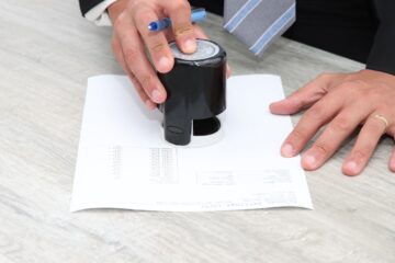 Ao regularizar seu imóvel de acordo com a lei de anistia, você terá a oportunidade de obter um Certificado de Regularidade, que atesta que sua propriedade está em conformidade com as leis municipais.